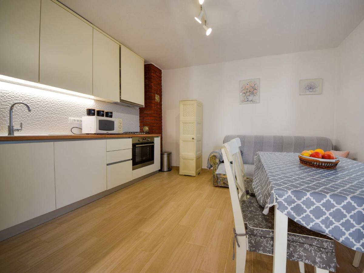 Apartment Vukic-5 By Interhome Starigrad Paklenica Extérieur photo